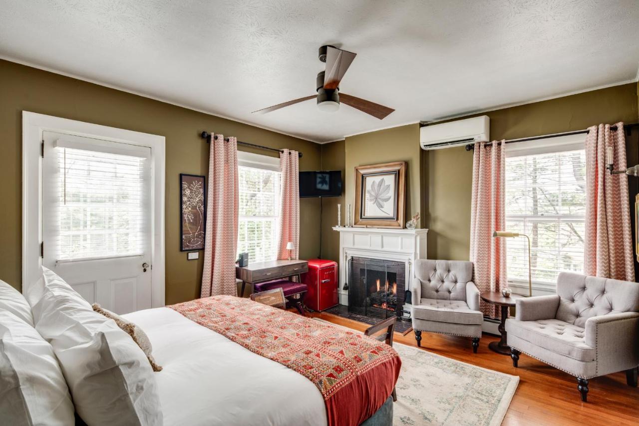 Bed and Breakfast The Applewood Manor Эшвилл Экстерьер фото