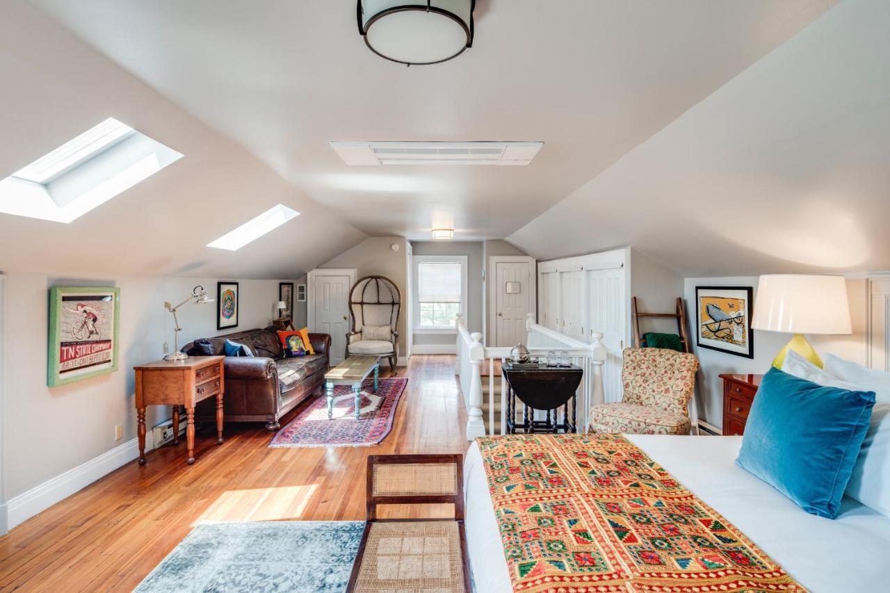 Bed and Breakfast The Applewood Manor Эшвилл Экстерьер фото