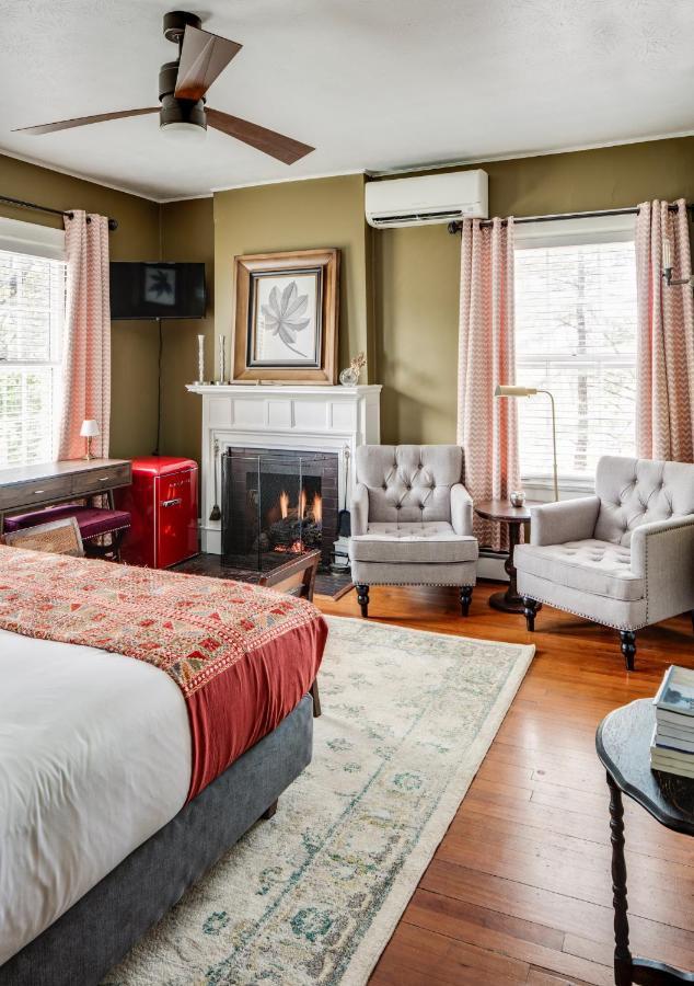 Bed and Breakfast The Applewood Manor Эшвилл Экстерьер фото
