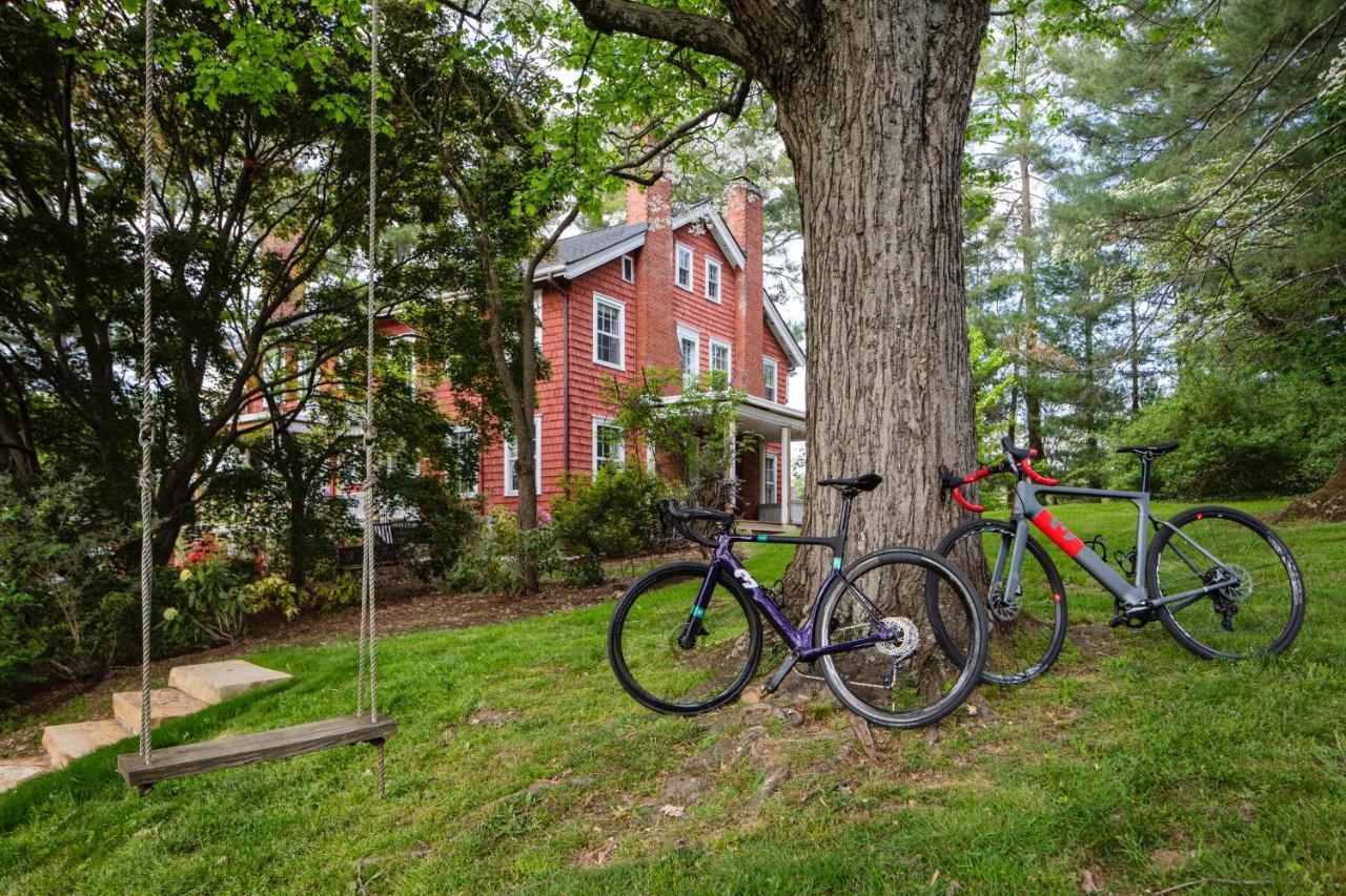 Bed and Breakfast The Applewood Manor Эшвилл Экстерьер фото