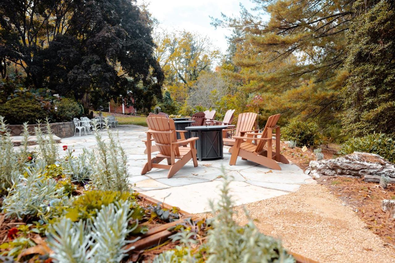 Bed and Breakfast The Applewood Manor Эшвилл Экстерьер фото