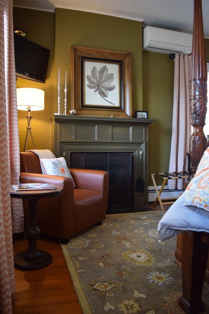 Bed and Breakfast The Applewood Manor Эшвилл Экстерьер фото