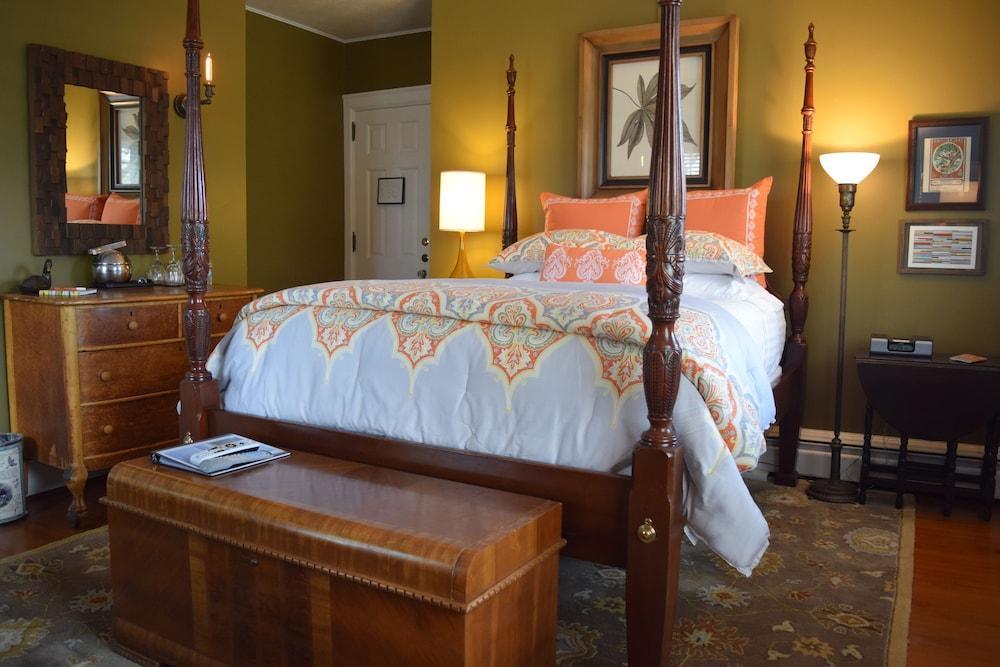 Bed and Breakfast The Applewood Manor Эшвилл Экстерьер фото