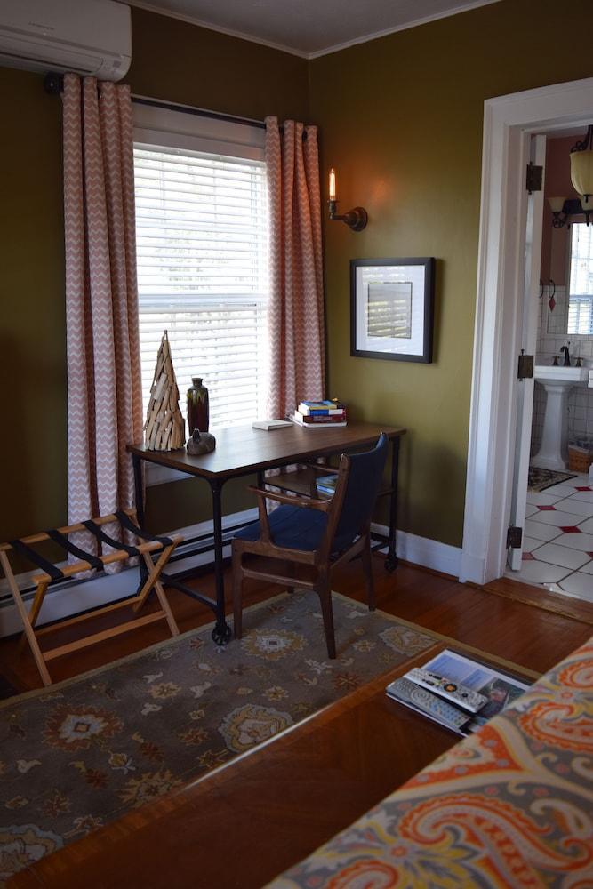 Bed and Breakfast The Applewood Manor Эшвилл Экстерьер фото