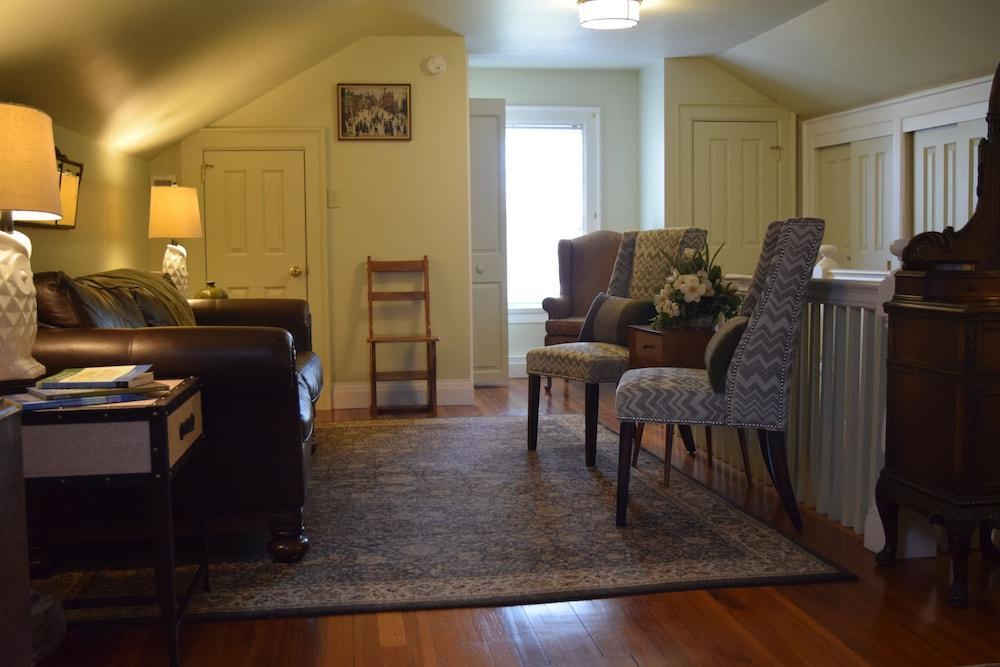 Bed and Breakfast The Applewood Manor Эшвилл Экстерьер фото